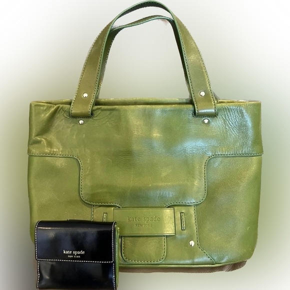 Kate spade EUC green purse with matching wallet - Picture 1 of 9